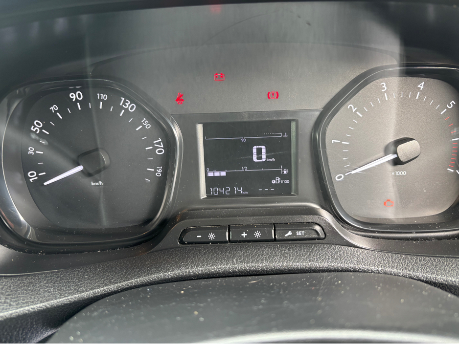 2023 Opel Vivaro 1.5L Diesel For Sale Images
