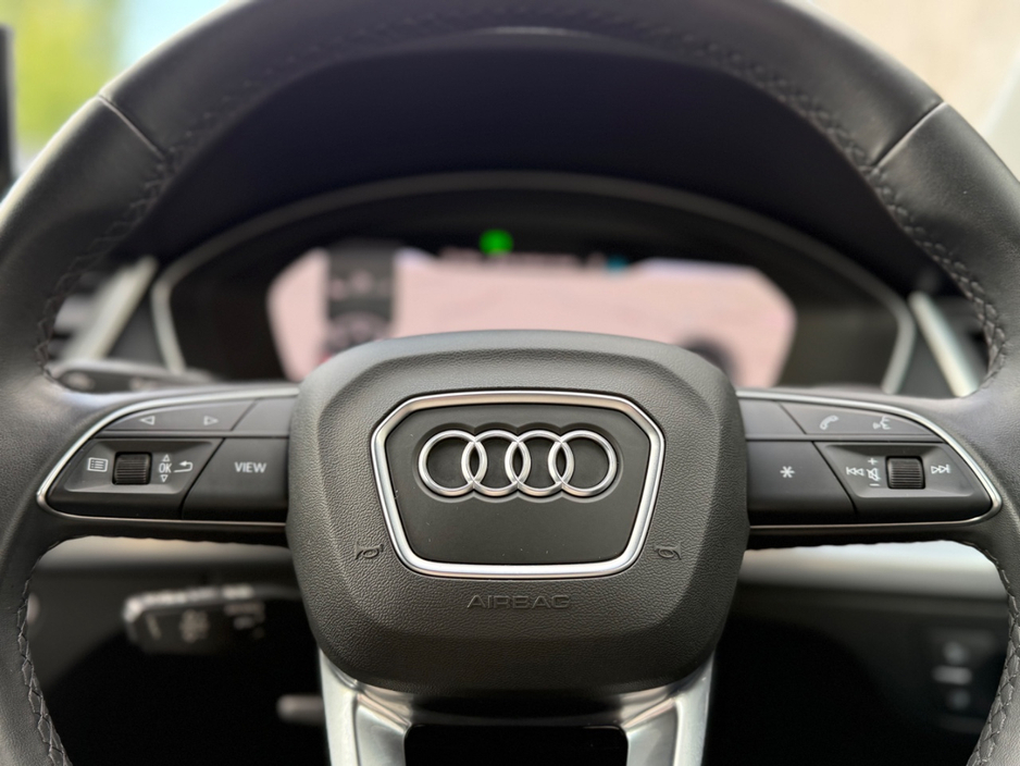 2022 Audi Q5 2L Diesel For Sale Images