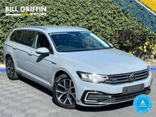 Volkswagen Passat GTE 1.4 HYBRID 218 BHP // FULL SERVICE HISTORY // LEATHER HEATED SEATS // APPLE CARPLAY/ANDROID AUTO