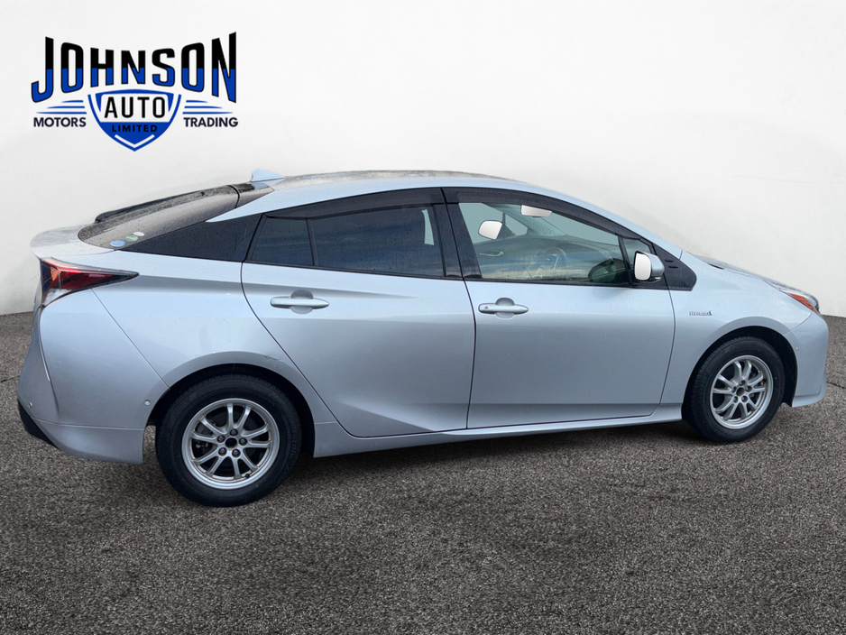 Toyota Prius 1.8 Petrol Hybrid Auto — thumbnail 9