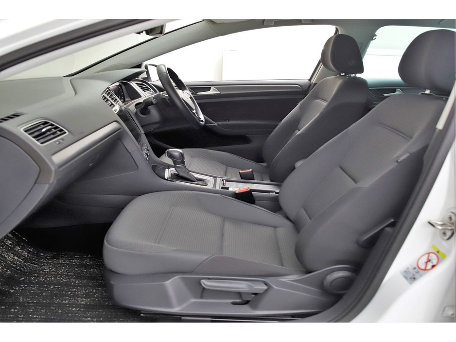 Volkswagen Golf 1.2 TSI DSG MK7.5 COMFORTLINE *DIG DASH*CARPLAY*ANDROID*REAR PARK SENSORS* — thumbnail 15