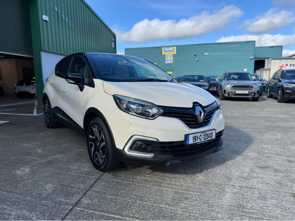 Renault Captur TCE ICONIC 90PS 5DR