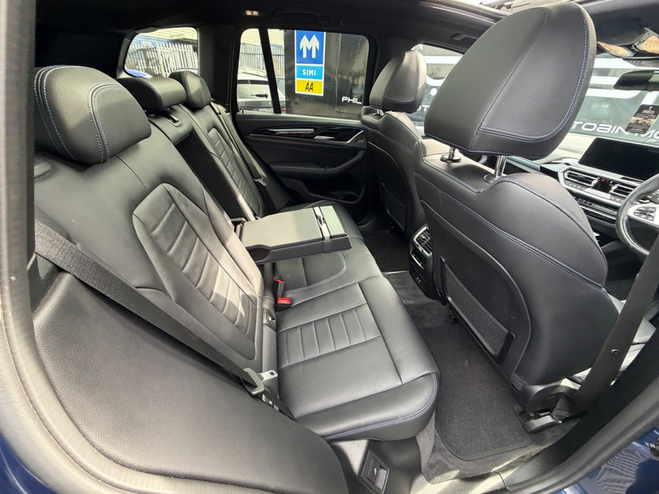 BMW iX3 M SPORT — thumbnail 12