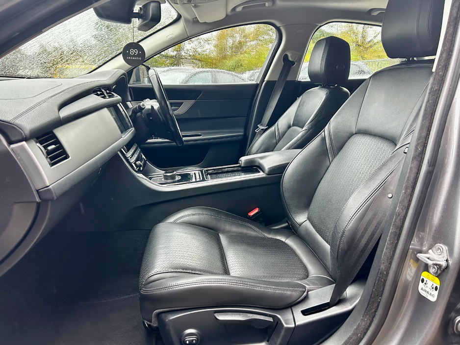 2017 Jaguar XF 2L Diesel For Sale Images