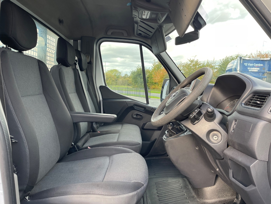 2021 Nissan NV400 2.3L Diesel For Sale Images