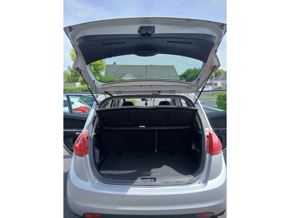 Kia Venga 1.4 ELITE DIESEL 5DR — thumbnail 15