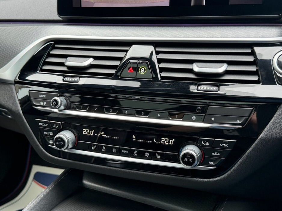 2022 BMW 5 Series 2L Diesel Hybrid For Sale Images