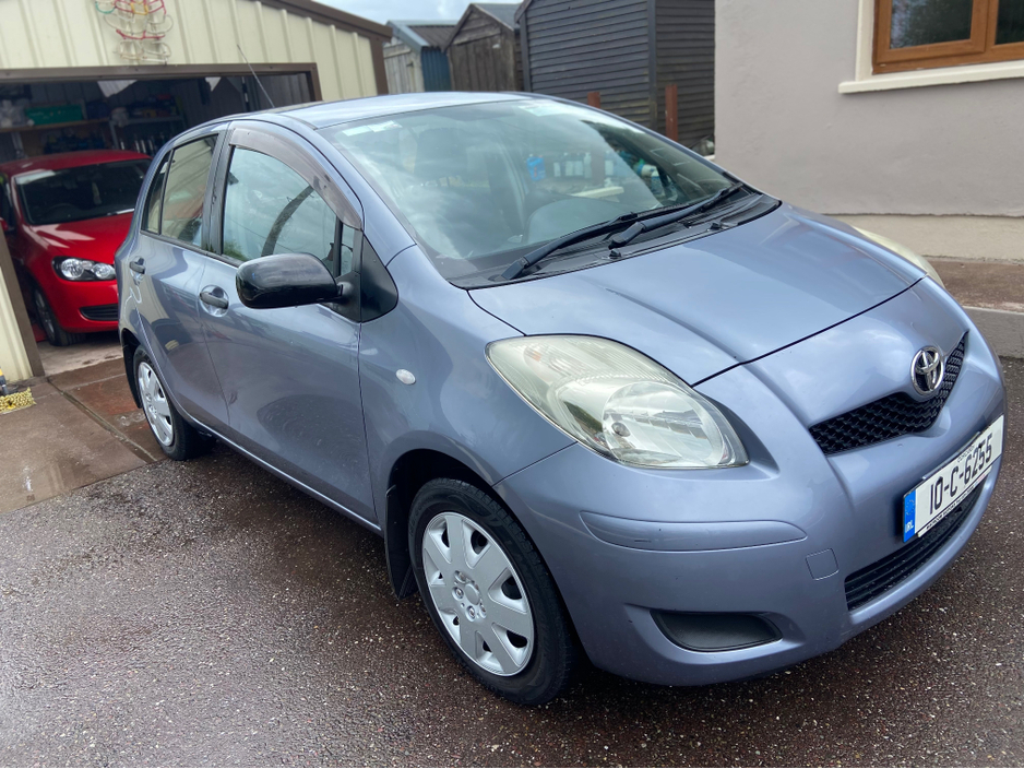 2010 Toyota Yaris 1L Petrol For Sale Images