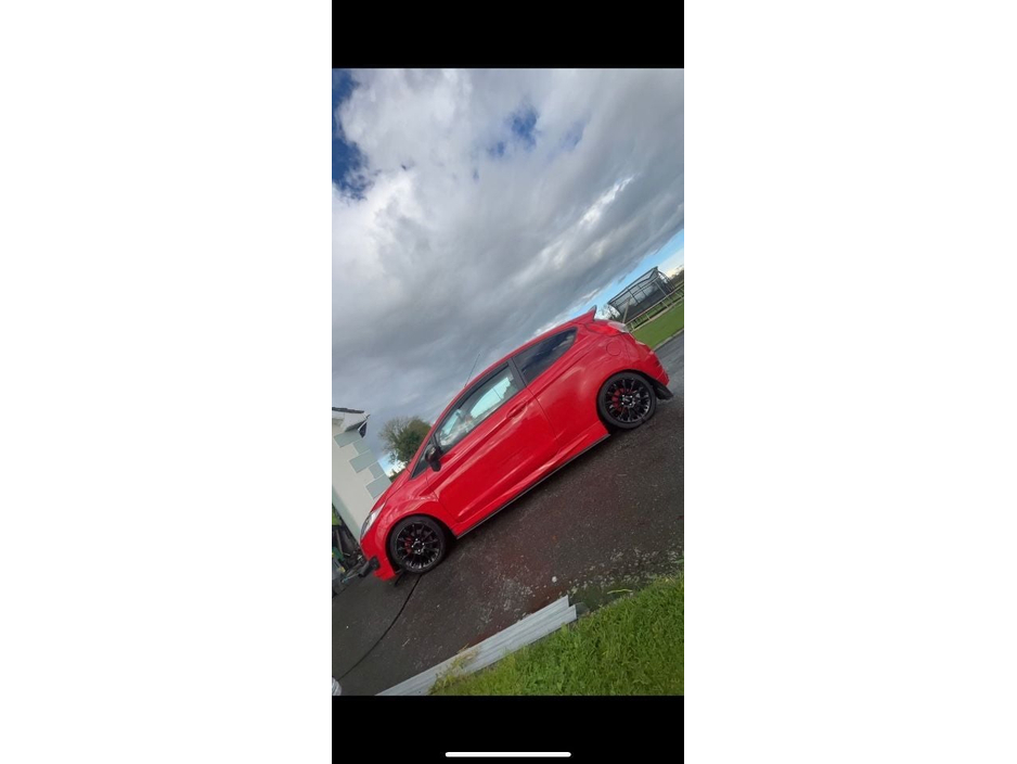 Ford Fiesta 1.0 Zetec Hatchback Petrol Manual (65bhp)