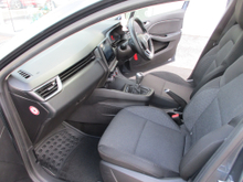 2022 Renault Clio 1L Petrol For Sale Images