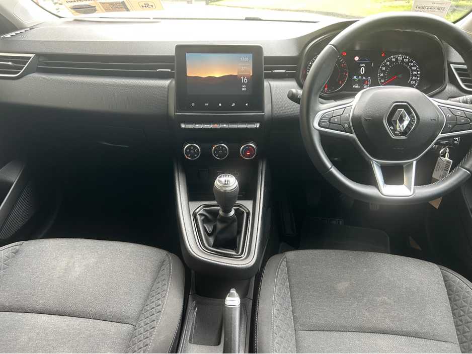 2022 Renault Clio 1.0L Petrol For Sale Images