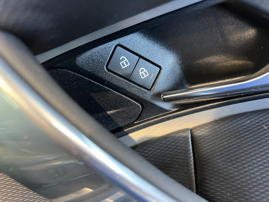 2023 Land Rover Discovery Sport 1.5L Petrol Plug-in Hybrid For Sale Images