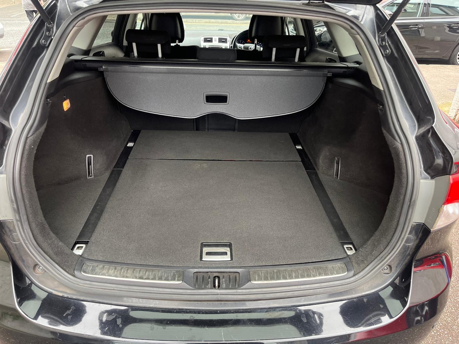 2013 Toyota Avensis 2L Diesel For Sale Images