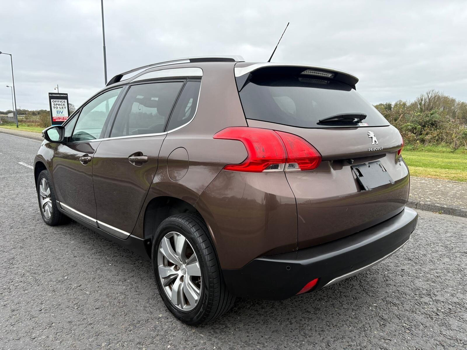 Peugeot 2008 1.2 Petrol — thumbnail 5
