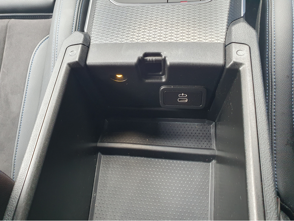 2023 BMW 3 Series 2L Petrol Plug-in Hybrid For Sale Images