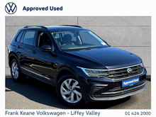 Volkswagen Tiguan LIFE AUTO 2.0TDI DSG 150HP *DEEP BLACK METALLIC* *ONE OWNER* *CARPLAY & ANDROID AUTO* *PCP FINANCE AVAILABLE*