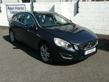 Volvo V60 1.6d SE LUX ** FSH ** NCT 06/27 * Irish car