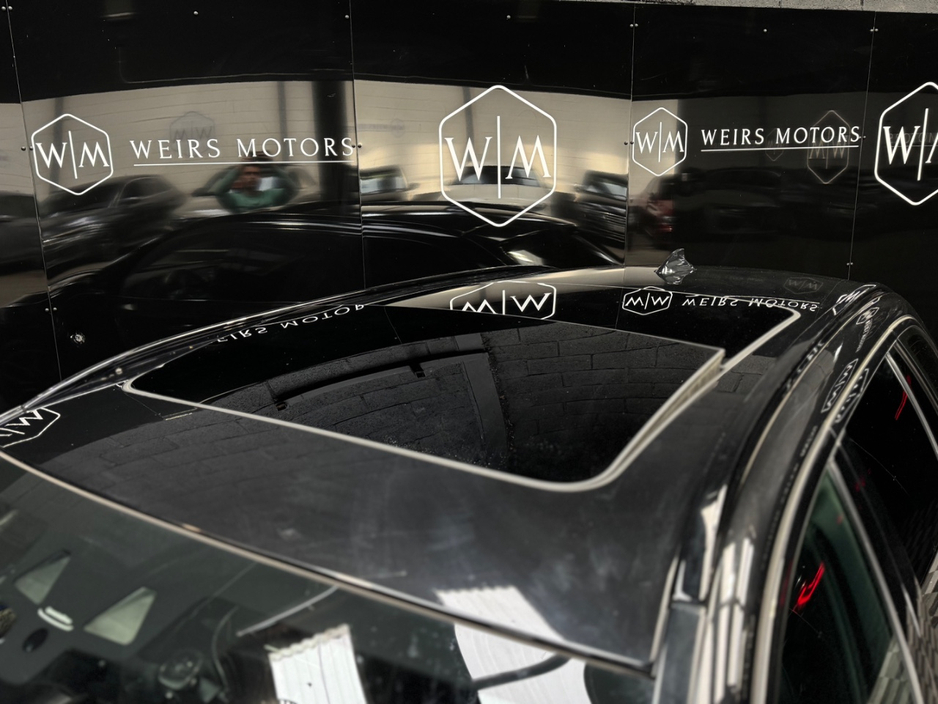 BMW 5 Series M-Sport Pro *Panoramic Sunroof* — thumbnail 25