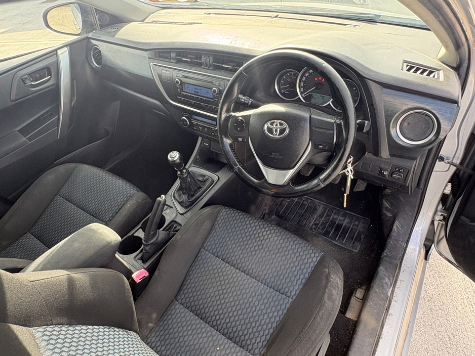 2014 Toyota Auris 1.4L Diesel For Sale Images