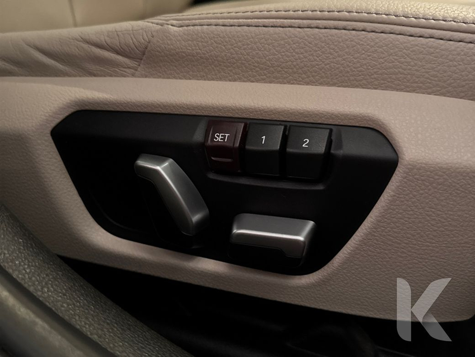 BMW 3 Series 330E 2.0 HYBRID AUTOMATIC - LUXURY - FULL BEIGE LEATHER - UPGRADED ALLOYS - ADAPTIVE CRUISE CONTROL - LED HEADLIGHTS - REAR CAMERA — thumbnail 27