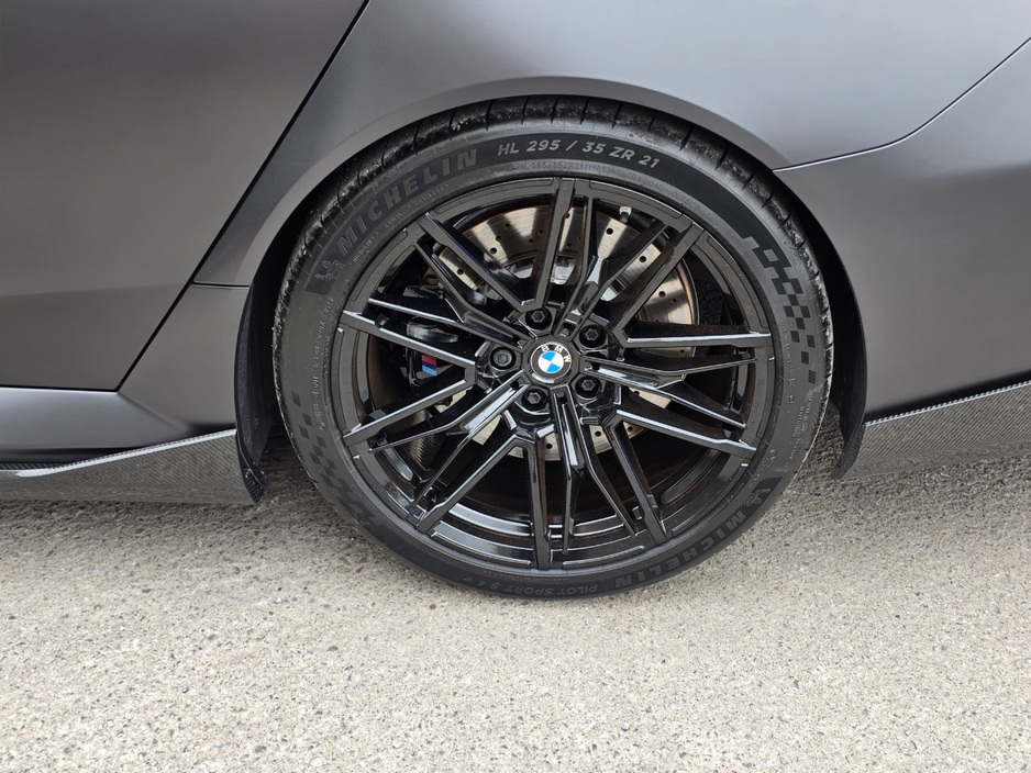 2025 BMW M5 4.5L Petrol Plug-in Hybrid For Sale Images