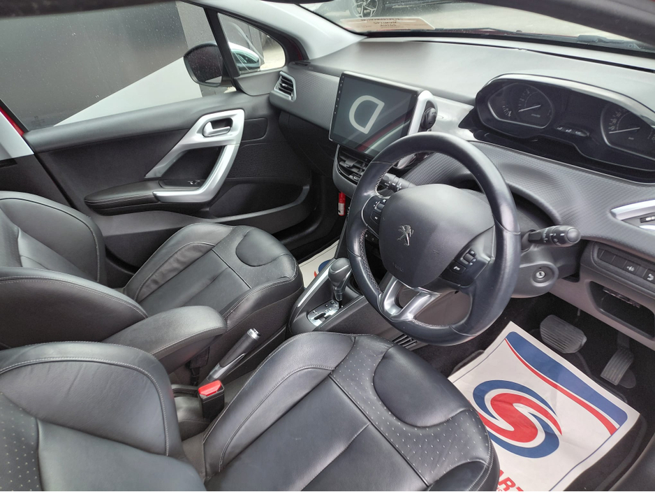 Peugeot 208 Peugeot 208, 1.2 petrol, auto, alloys, — thumbnail 9