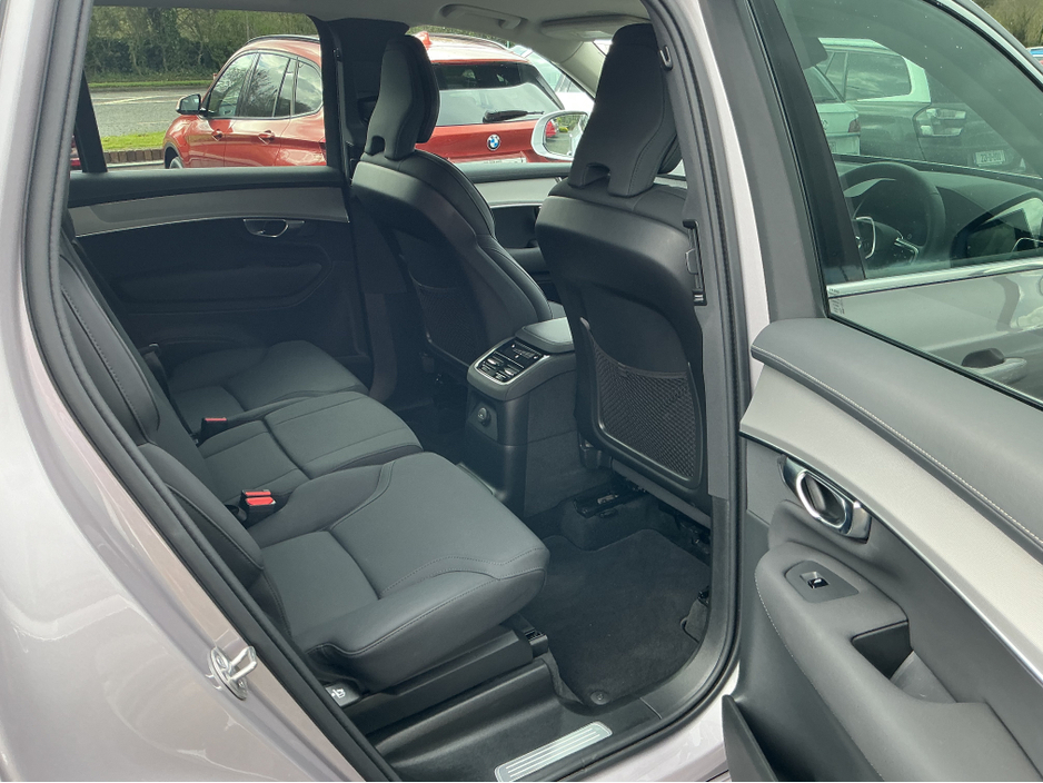 2025 Volvo XC90 2L Hybrid For Sale Images