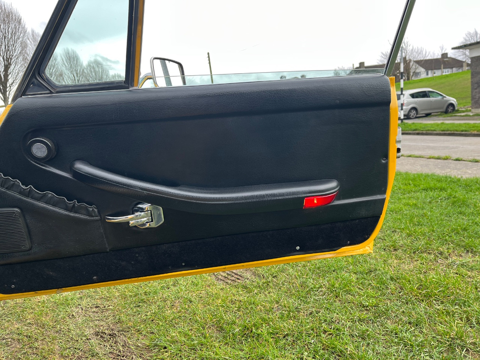 1973 Triumph Stag 3L Petrol For Sale Images