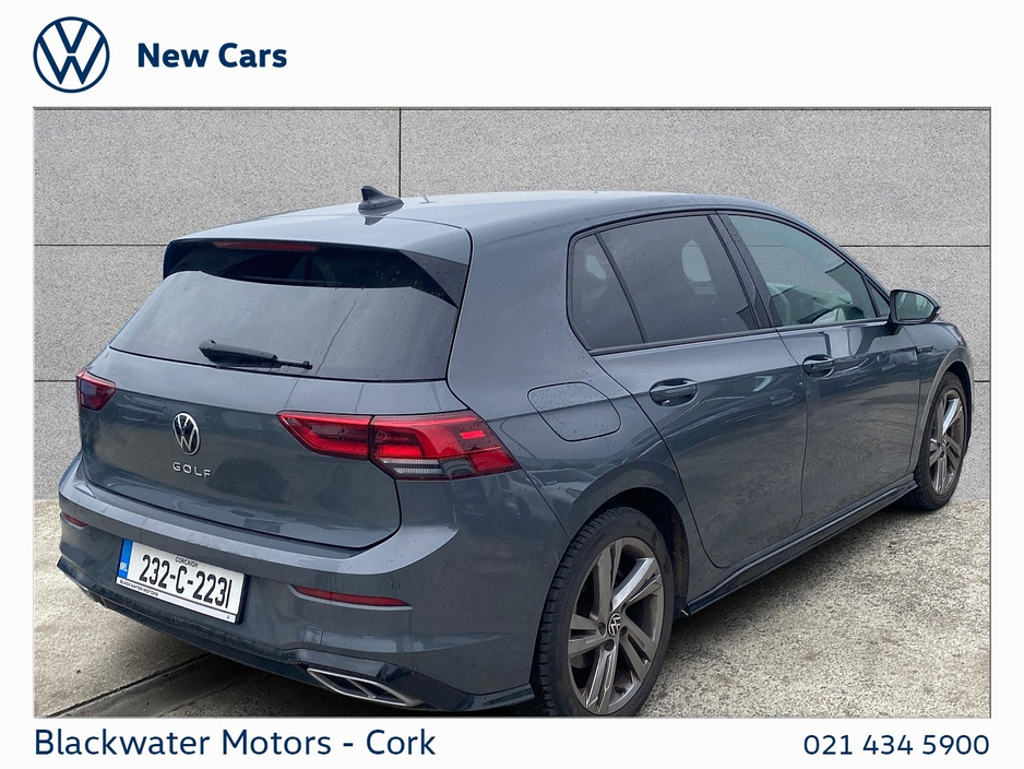 Volkswagen Golf 1.5TSI 130BHP 5DR R-LINE WITH REAR VIEW CAMERA, WINTER PACK & BERGAMO ALLOYS — thumbnail 3