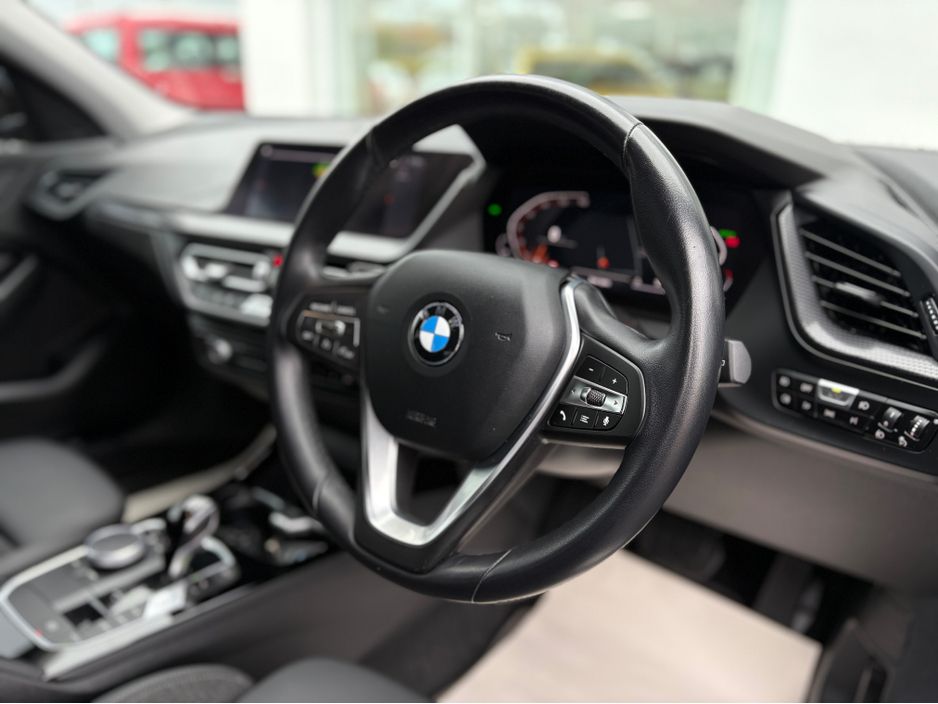 2022 BMW 1 Series 1.5L Diesel For Sale Images
