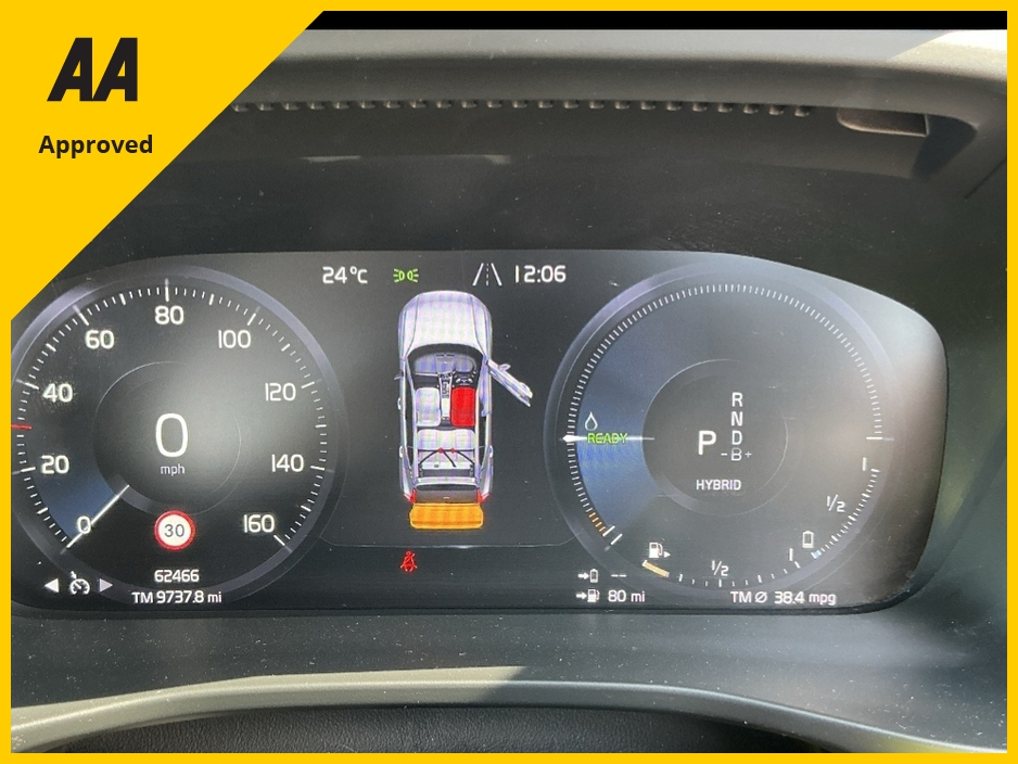 2022 Volvo XC40 1.5L Petrol Plug-in Hybrid For Sale Images
