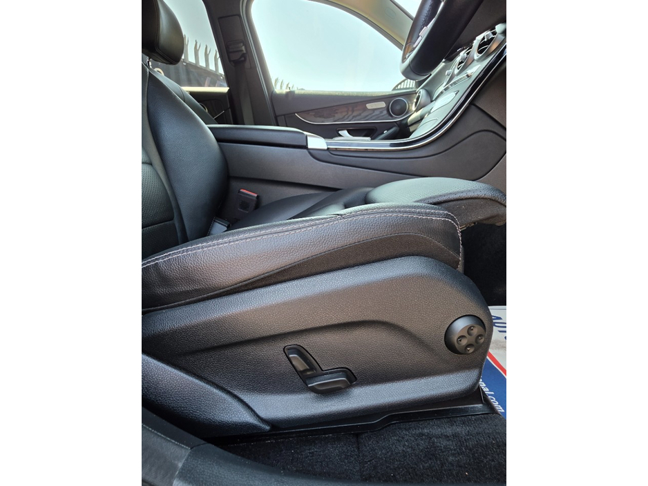 2021 Mercedes-Benz GLC Class 2L Diesel For Sale Images
