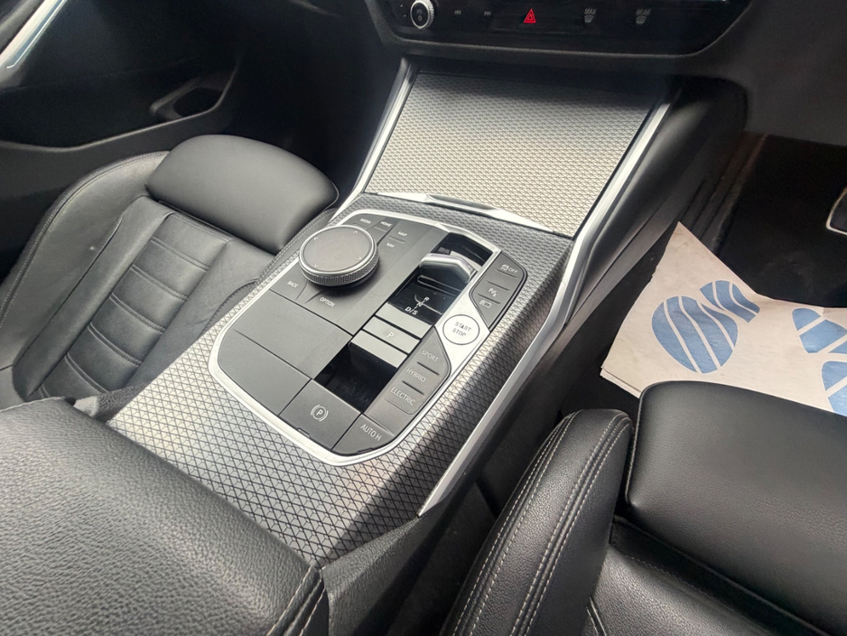 BMW 3 Series M SPORT AUTO — thumbnail 22