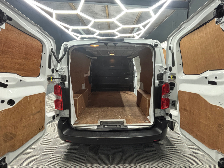 2022 Citroen Dispatch 1.5L Diesel For Sale Images