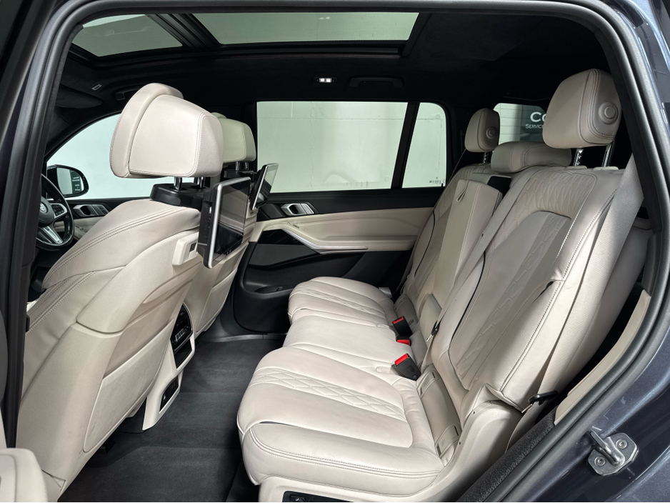 2019 BMW X7 3L Diesel For Sale Images
