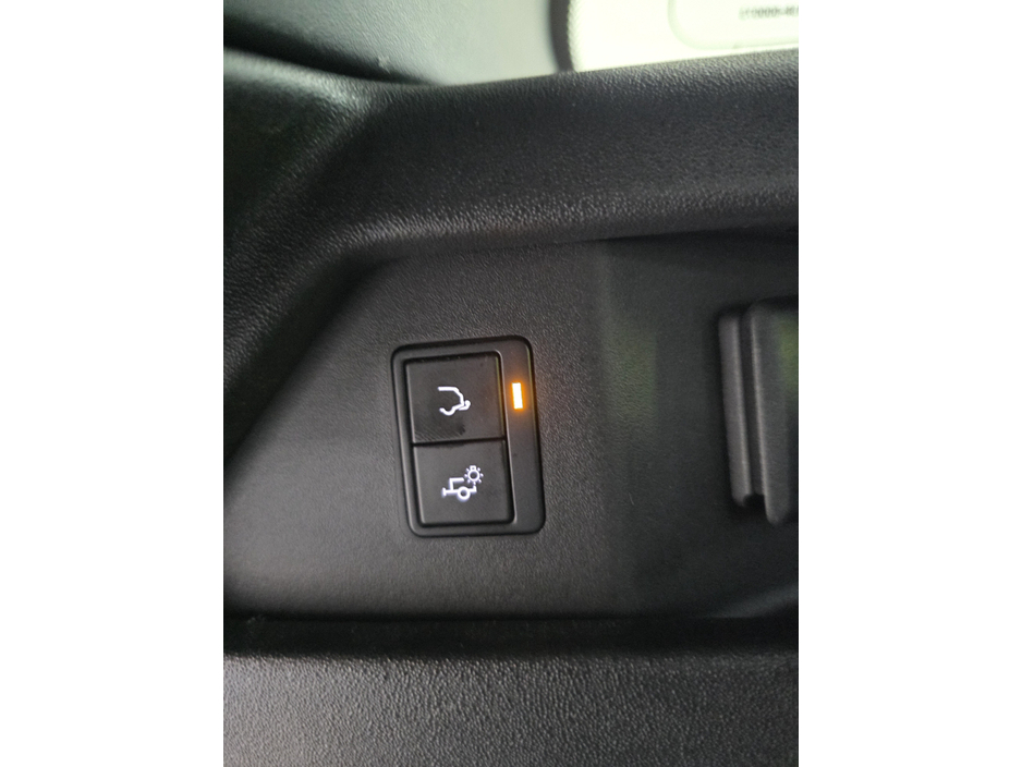 2023 Land Rover Discovery Sport 1.5L Petrol Plug-in Hybrid For Sale Images