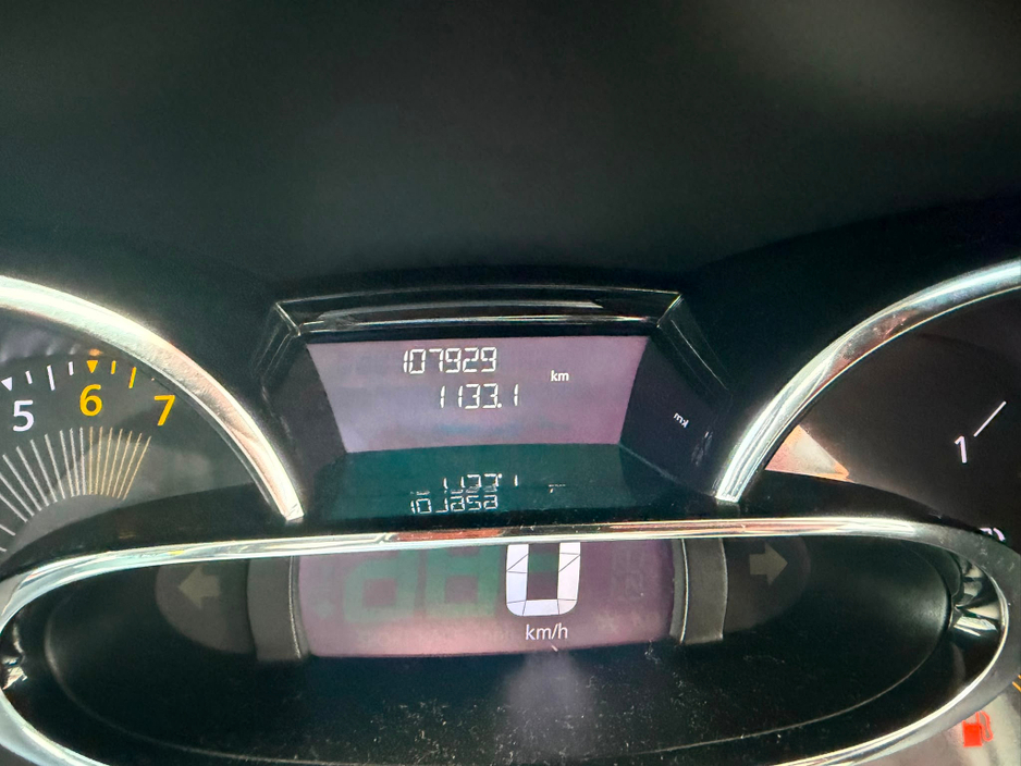 2014 Renault Clio 1.1L Petrol For Sale Images