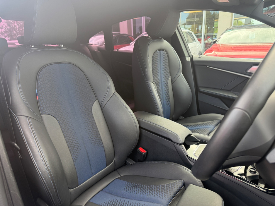 BMW 2 Series M-SPORT 2.0 DIESEL AUTOMATIC 218D 150BHP *VIRTUAL COCKPIT, REAR VIEW CAMERA, 18 " DIAMOND CUT ALLOYS, PARKING SENSORS FRONT & REAR, APPLE CARPLAY /ANDROID AUTO, MEMORY SEATS, PART LEATHER TRIM * — thumbnail 10