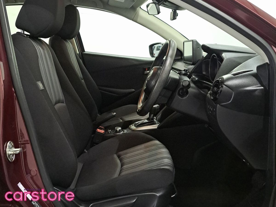 Mazda Demio — thumbnail 12