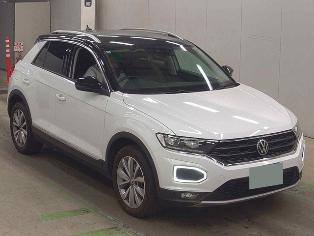 2021 VOLKSWAGEN T-ROC STYLE DESIGN AUTOMATIC 2.0 DIESEL //LOW MILES//REVERSE CAMERA//KEYLESS ENTRY//ADAPTIVE CRUISE CONTROL//