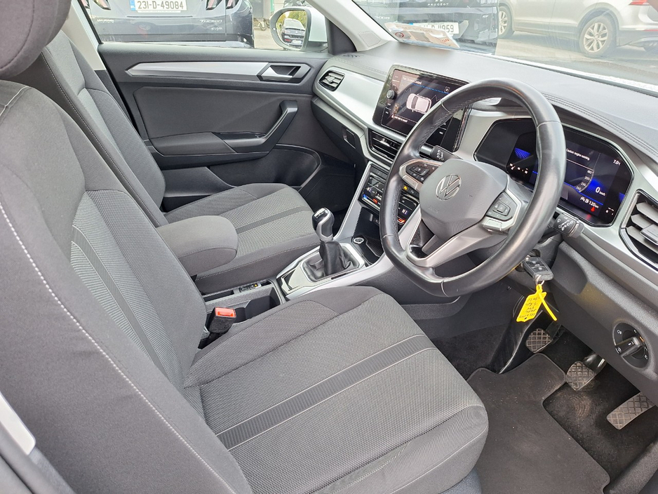 2023 Volkswagen T-Roc 1L Petrol For Sale Images
