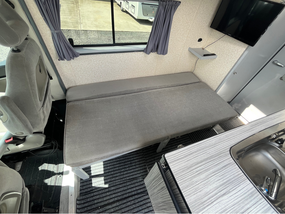 2017 Peugeot Boxer 2.0L Diesel For Sale Images
