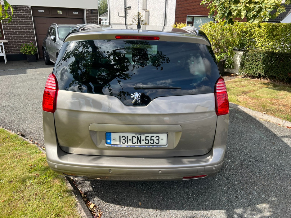 2013 Peugeot 5008 1.6L Diesel For Sale Images