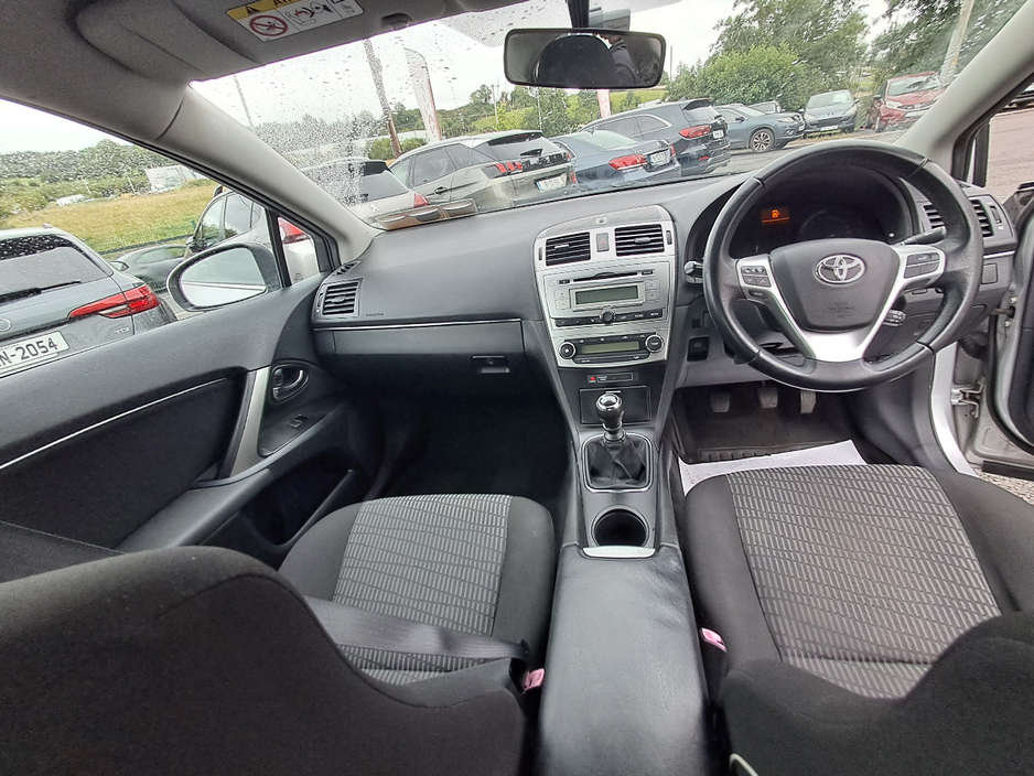2014 Toyota Avensis 2L Diesel For Sale Images