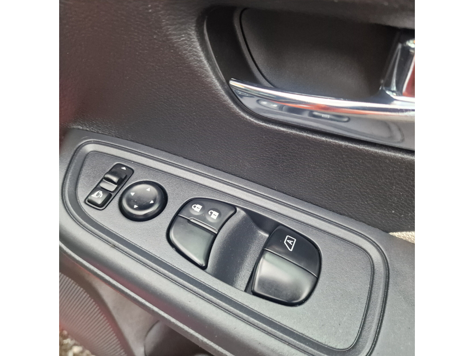 Nissan Micra 0.9 90ps SV — thumbnail 15