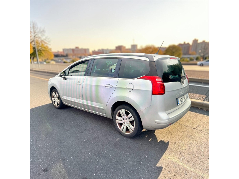2015 Peugeot 5008 1.6L Diesel For Sale Images