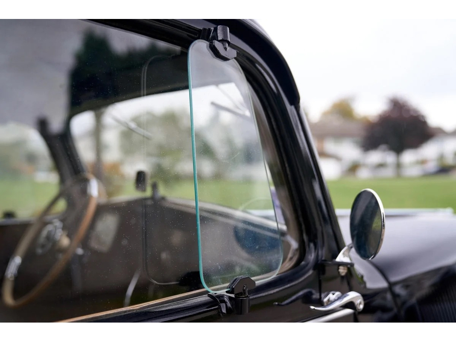 1950 Citroen Traction Avant 2L Petrol For Sale Images