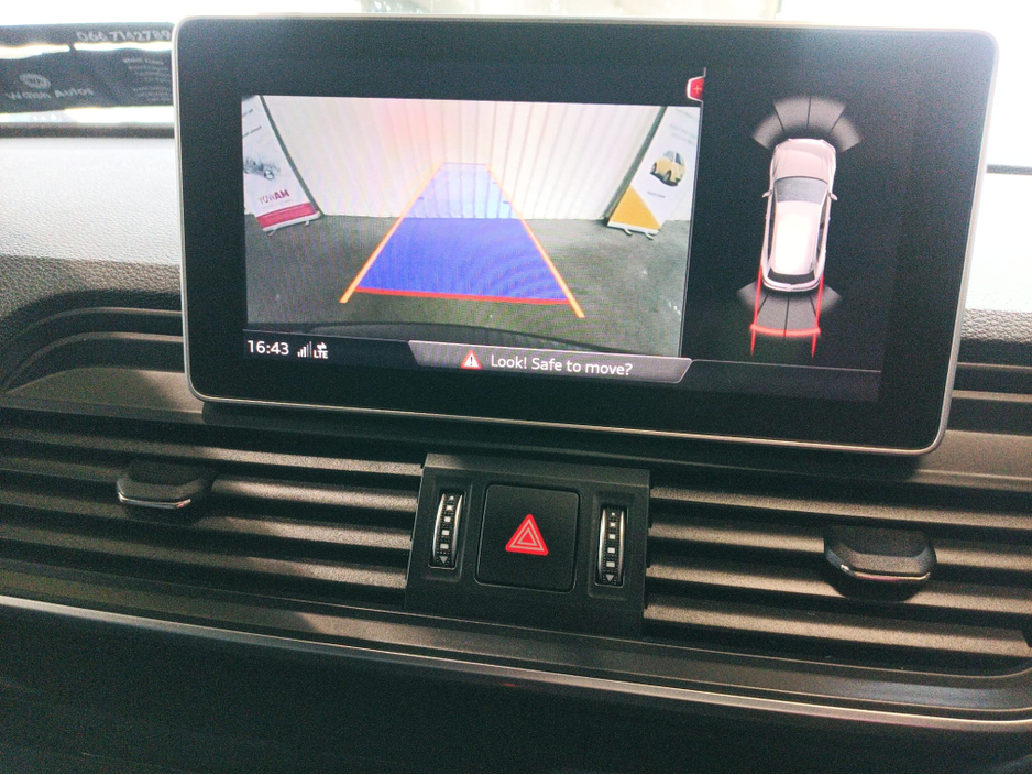 2021 Audi Q5 2L Petrol Plug-in Hybrid For Sale Images