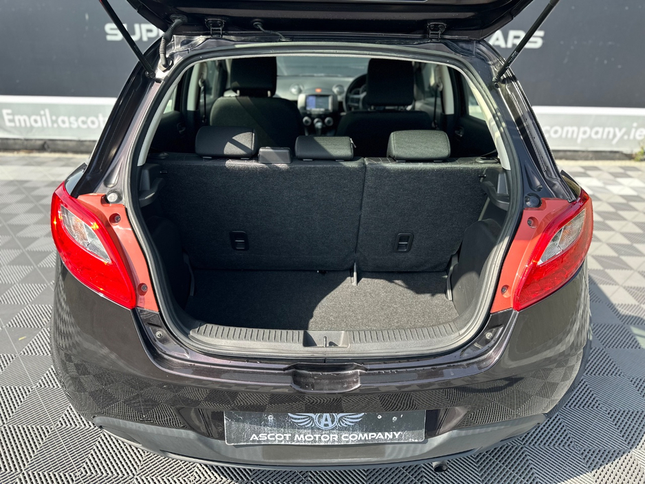 Mazda Demio 1.3 Petrol, Automatic — thumbnail 9