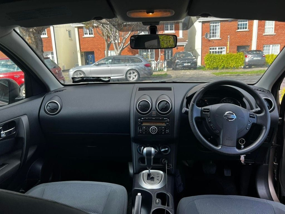 Nissan Qashqai 2.0 XE Hatchback Petrol Automatic (140bhp) — thumbnail 9